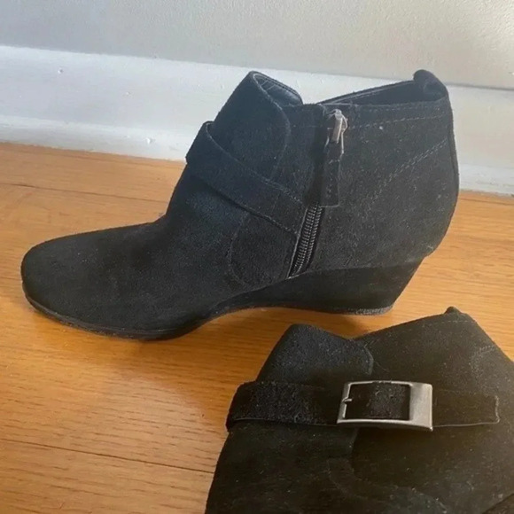 Franco Sarto Black Suede Wedge Booties - Picture 7 of 16
